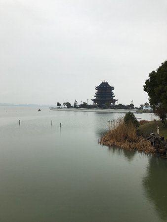 ZhongYuanSi ShangYe Jie